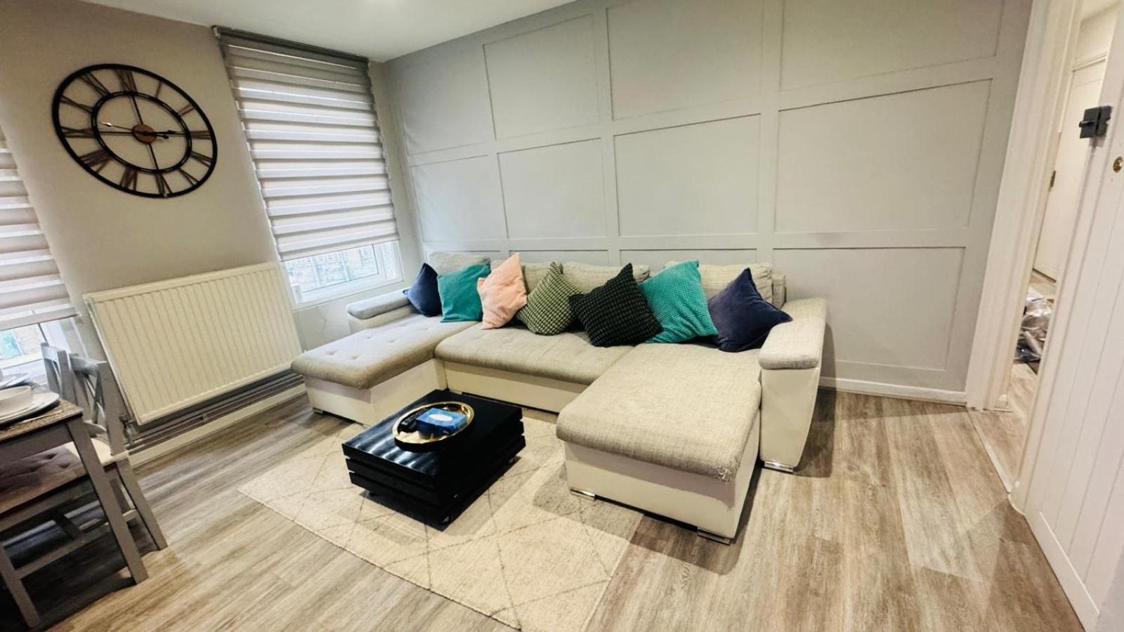 Quarto em Acomodações Particulares Gorgeous Near Canary Wharf *